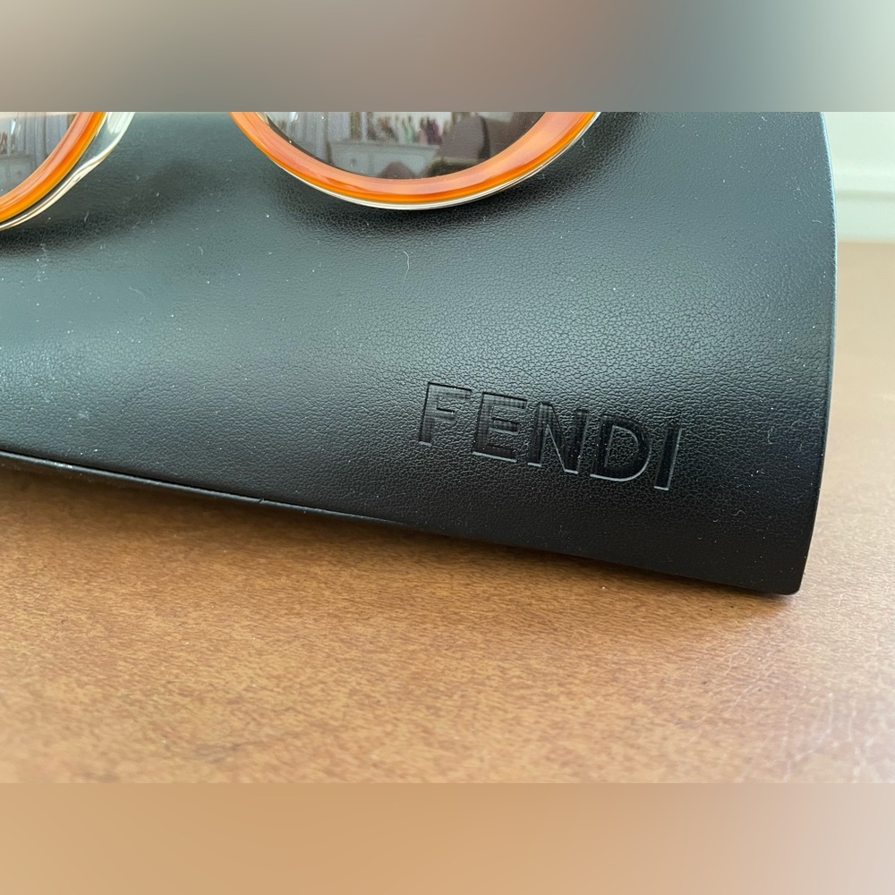 Fendi subtle cat eye sunglasses dusky yellow and tortoise with case NWT 🎉HP x4!🎉 - Picture 8 of 9